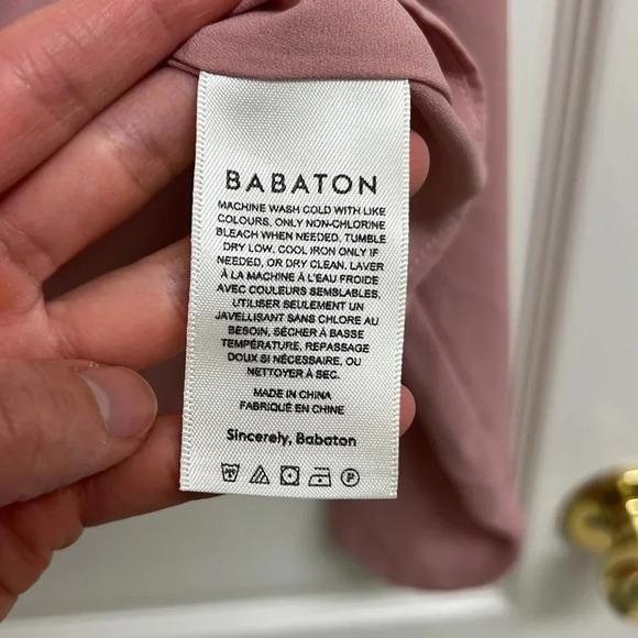 Aritzia Babaton Murphy Long Sleeve V-Neck Blouse | Size XS Dusty Pink - Picture 6 of 7